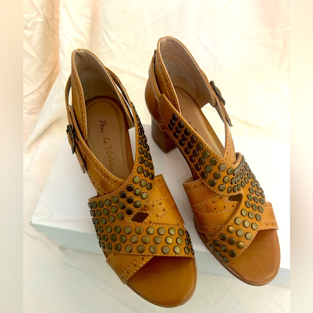 NWOT Pour La Victoire shoe - Picture 1 of 6